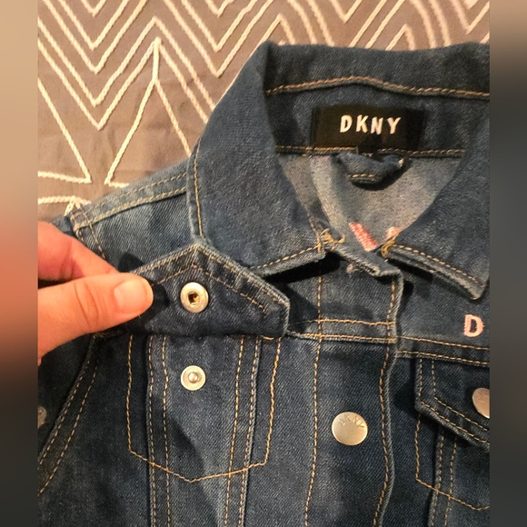DKNY Toddler Girl Jean Jacket Size 3T - Picture 11 of 13